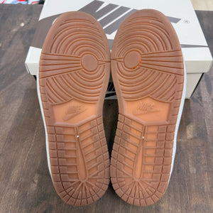 Jordan 1 Retro Low OG SP Travis Scott Canary (Women's) - Image 5