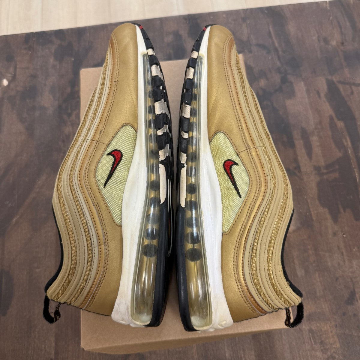 Nike Air Max 97 Metallic Gold (2017/2018) Size 13 (Pre-Owned) - Image 4