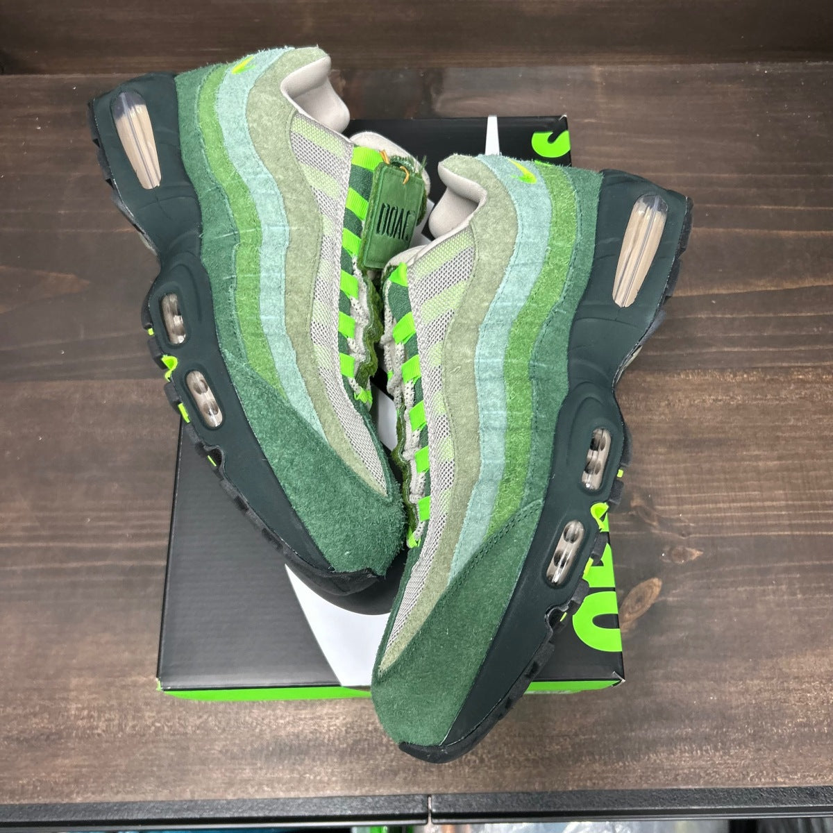 Nike Air Max 95 Big Bubble Ducks of a Feather Oregon Ducks The Woods Size 12.5 (Pre-Owned) - Image 2