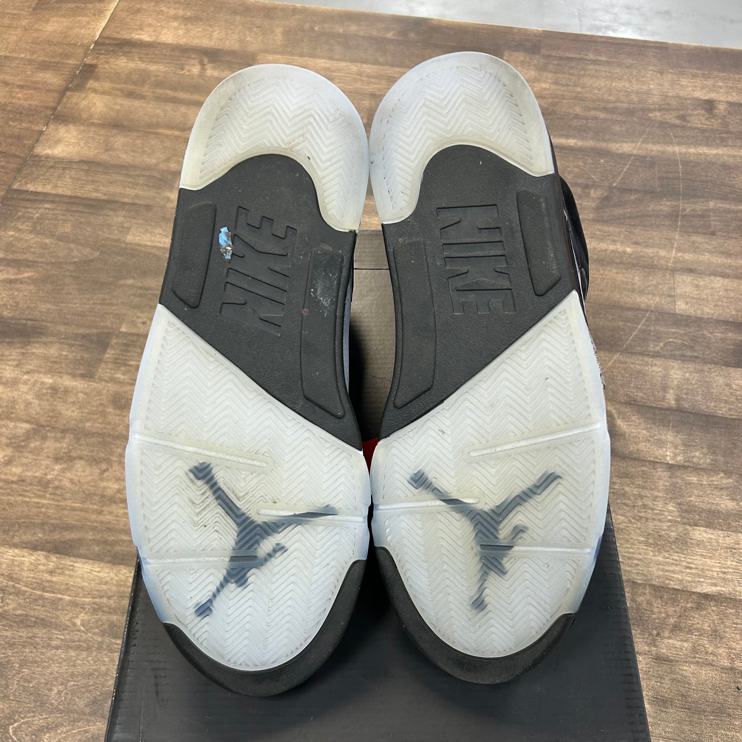 Black Metallic Jordan 5 (2025) (USED)