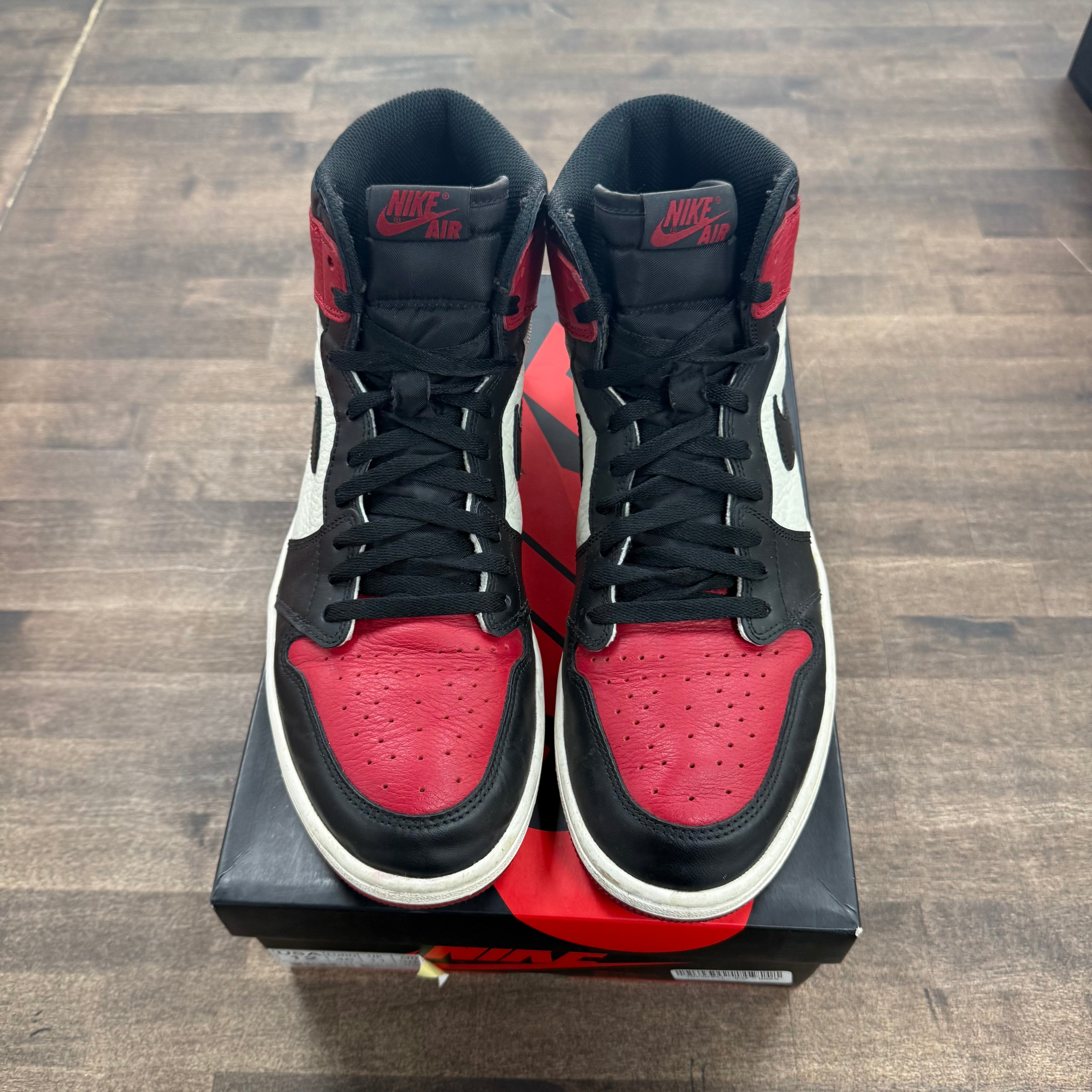 Jordan 1 Retro High Bred Toe (Men's) (US 12) (USED) Size 12 (Pre-Owned) - Image 2
