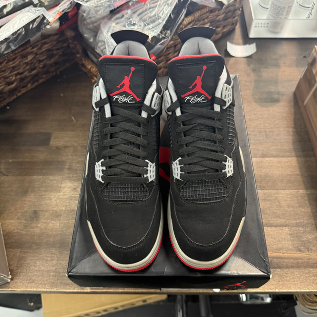 Bred Jordan 4 2019 (USED)