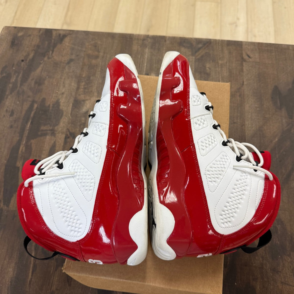 Jordan 9 Retro White Gym Red Size 11 (Pre-Owned) - Image 6