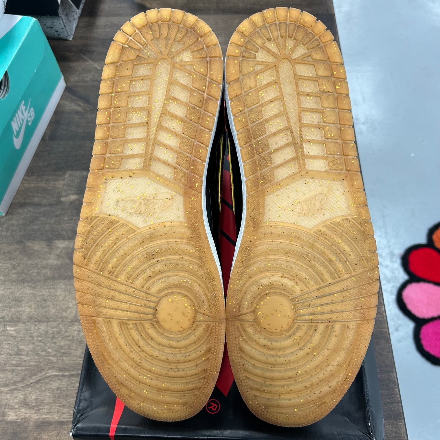 Black Metallic Gold Jordan 1 Retro (2013) (USED)