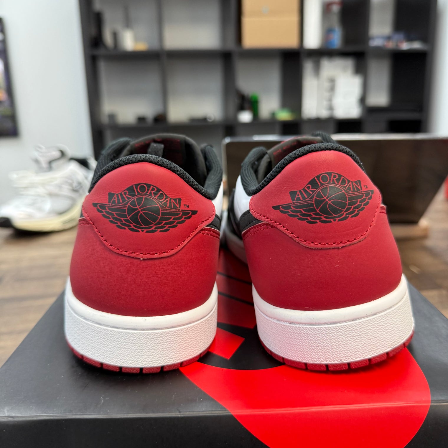 Black Toe Jordan 1 Low OG (2023) (USED)