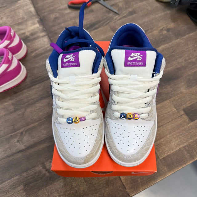 Rayssa Leal Nike SB Dunk Low (USED, Replacement Box, Strong Smoke Smell)