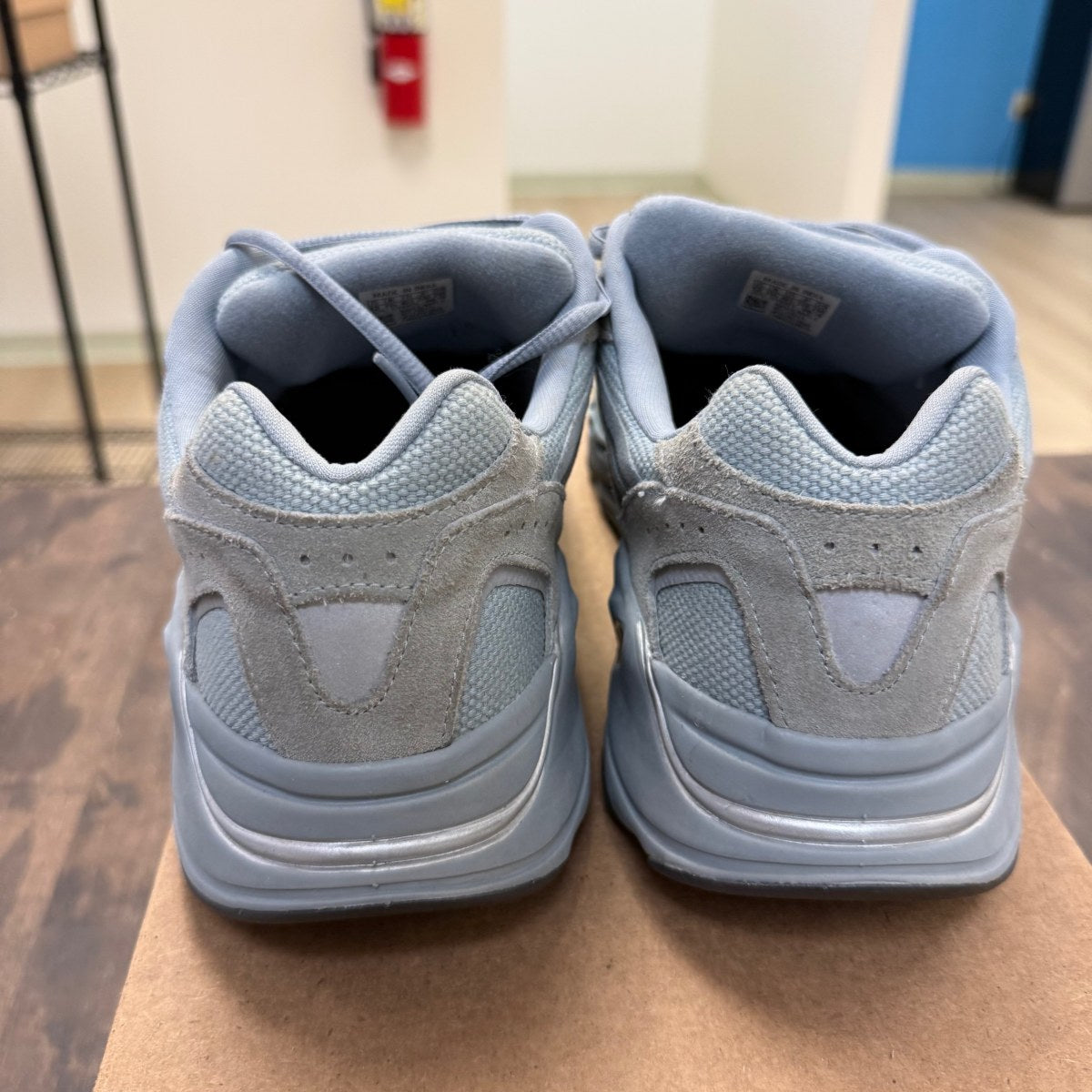 adidas Yeezy Boost 700 V2 Hospital Blue Size 12 (Pre-Owned) - Image 3