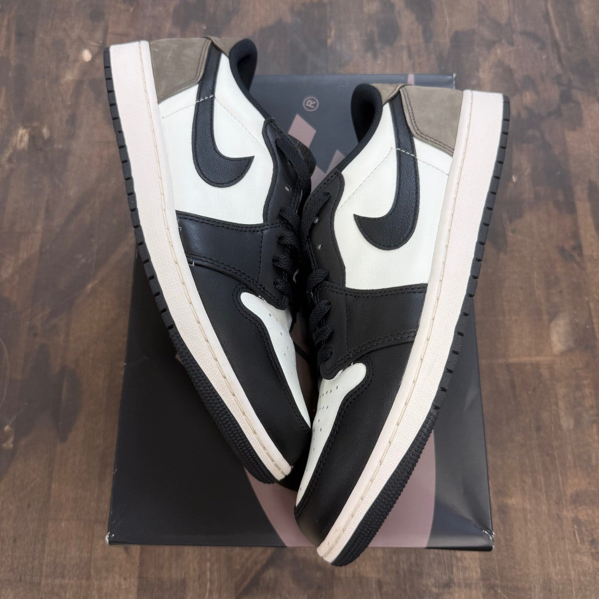 Jordan 1 Retro Low OG Mocha - Image 1