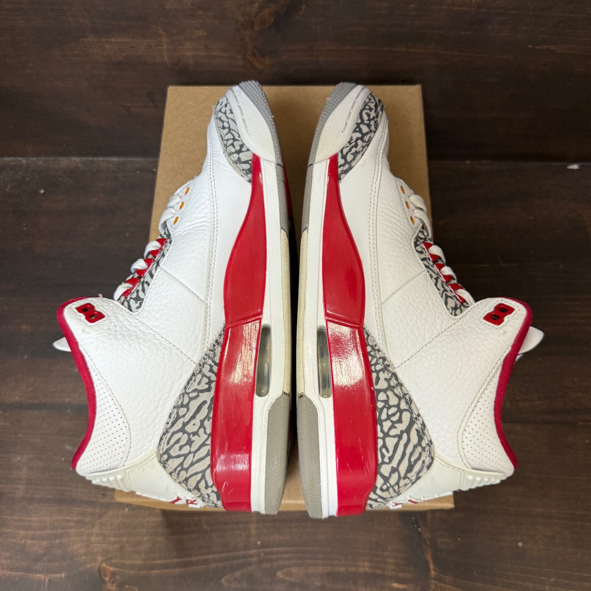 Jordan 3 Retro Cardinal Red Size 11 (Pre-Owned) - Image 5