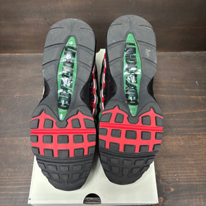 Nike Air Max 95 SP Undefeated Black Size 10.5 (Pre-Owned) - box