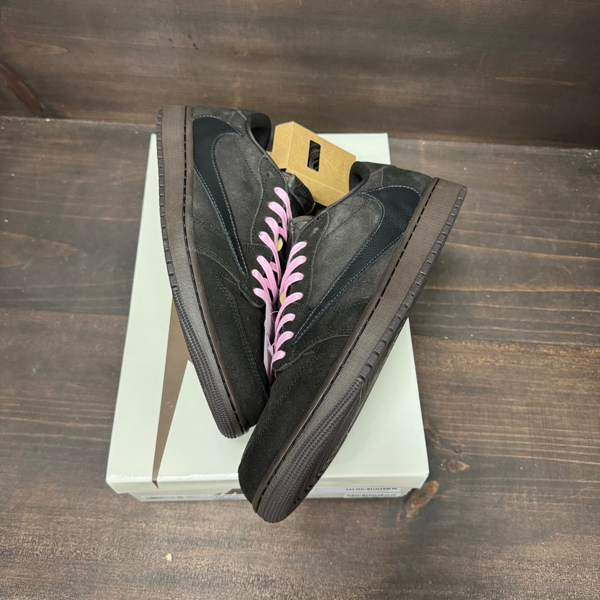 Jordan 1 Retro Low OG SP Travis Scott Velvet Brown - Image 2