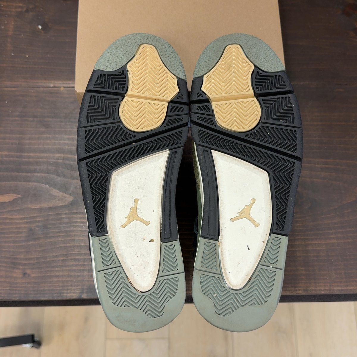 Jordan 4 Retro SE Craft Medium Olive Size 8.5 (Pre-Owned) - aux