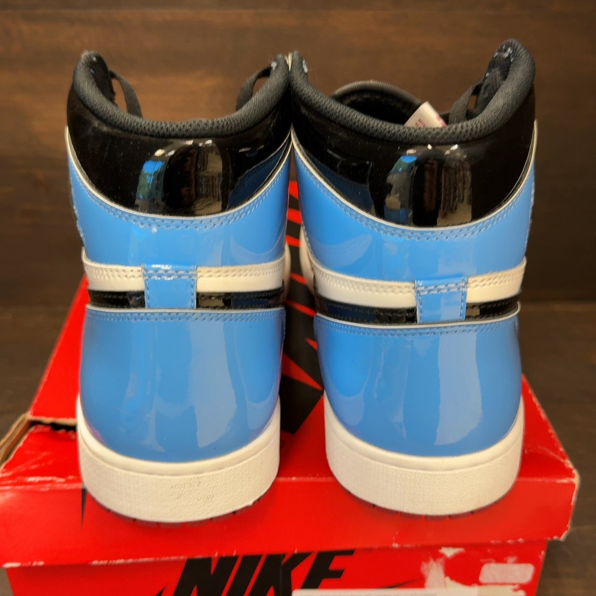 Jordan 1 Retro High Fearless UNC Chicago Size 12 (Pre-Owned) - aux