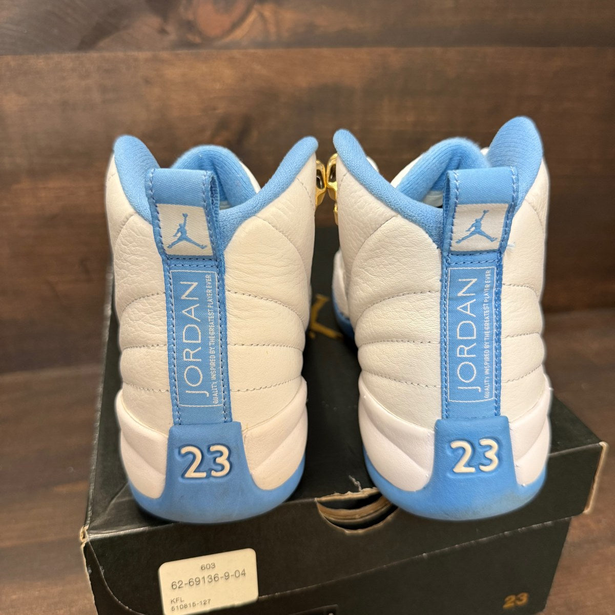 Jordan 12 Retro University Blue (2016) (GS) - Image 3