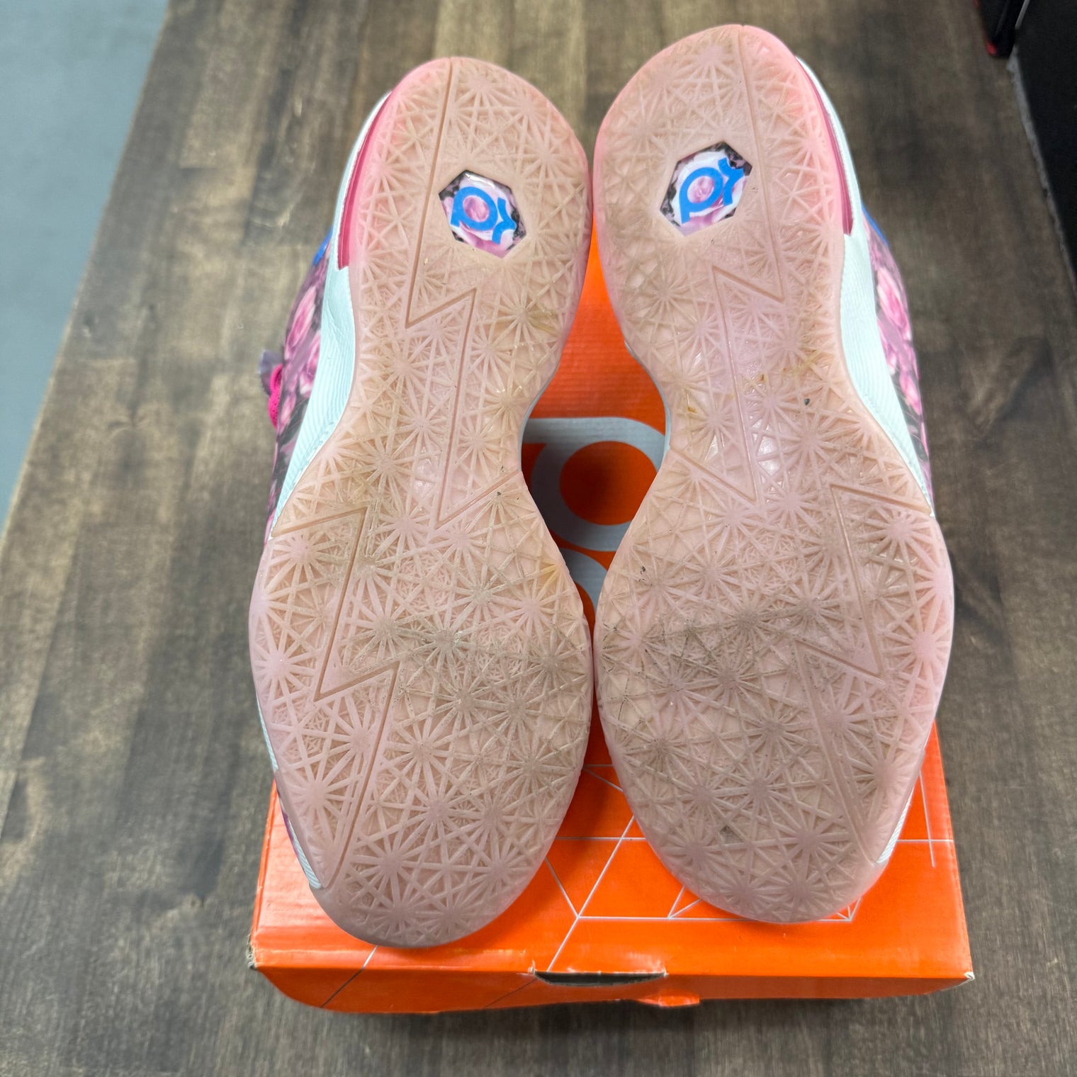 Aunt Pearl Nike KD 6 (USED)