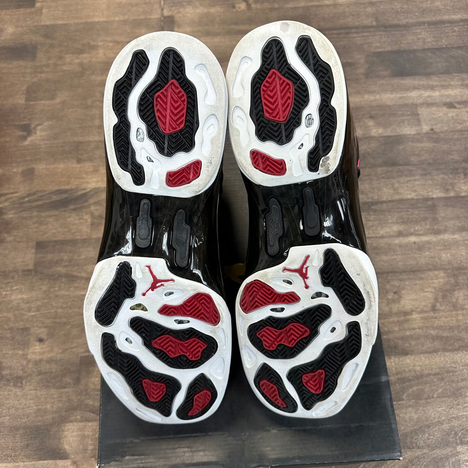 Chicago Bulls Jordan 17 Retro (USED)