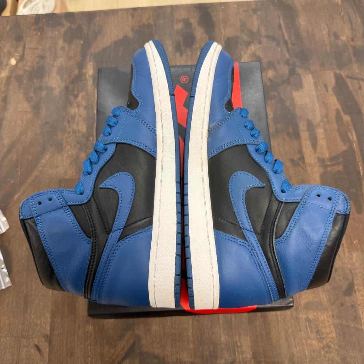 Jordan 1 Retro High OG Dark Marina Blue - Image 4
