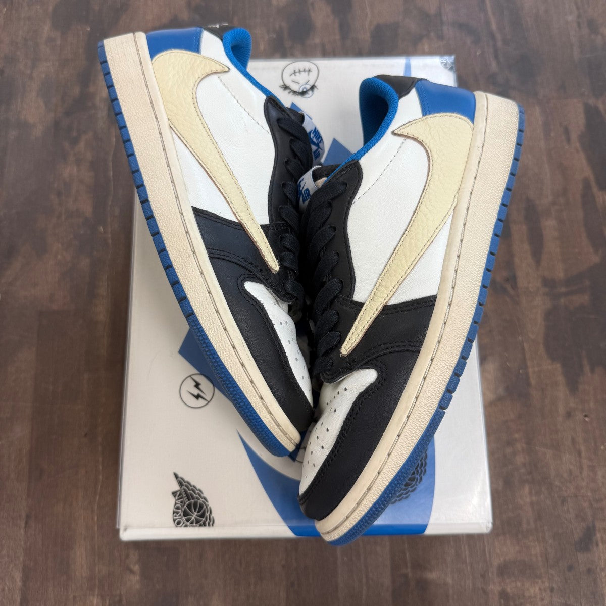Jordan 1 Retro Low OG SP Fragment x Travis Scott - Image 1
