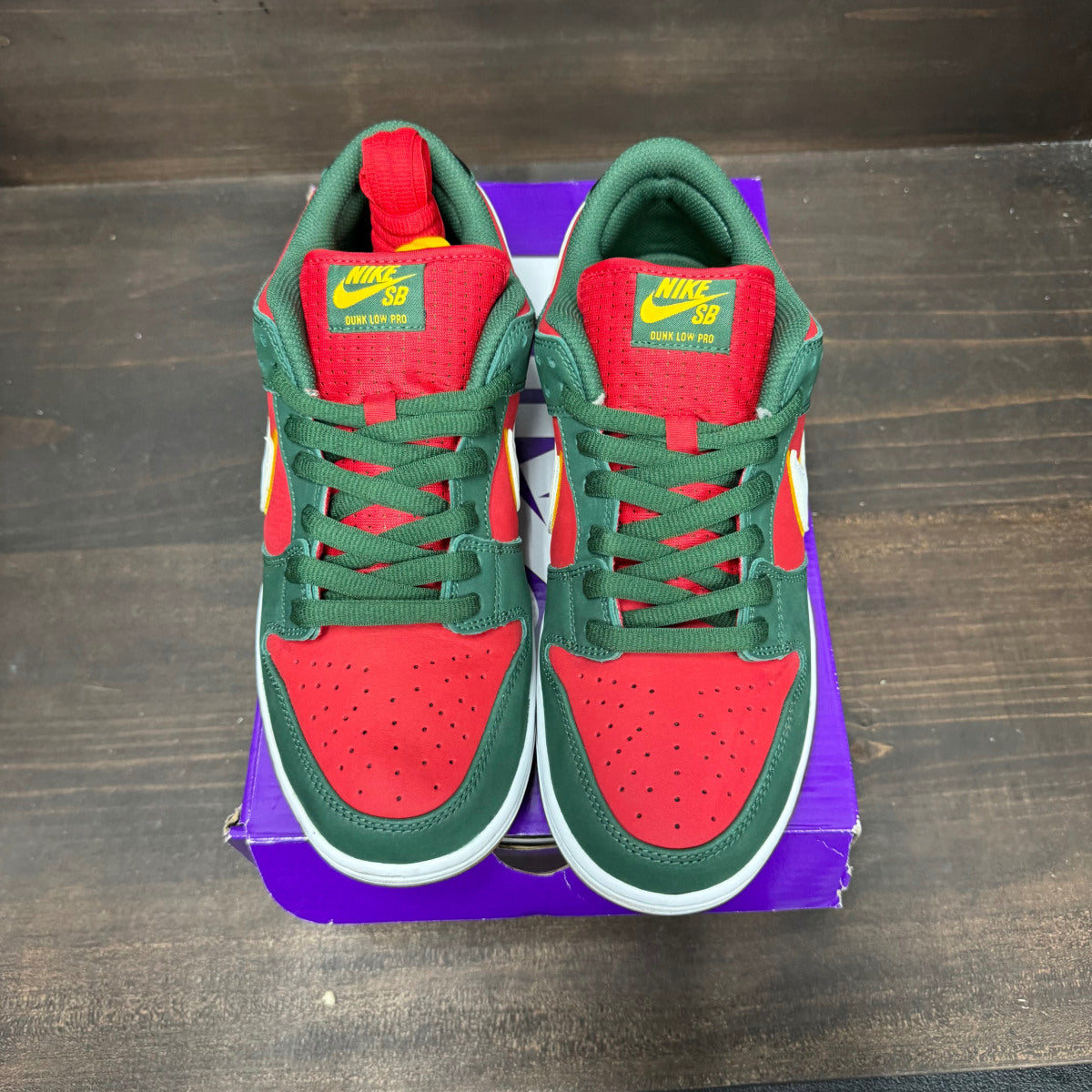 Nike SB Dunk Low Pro PRM Seattle Supersonics - Image 3