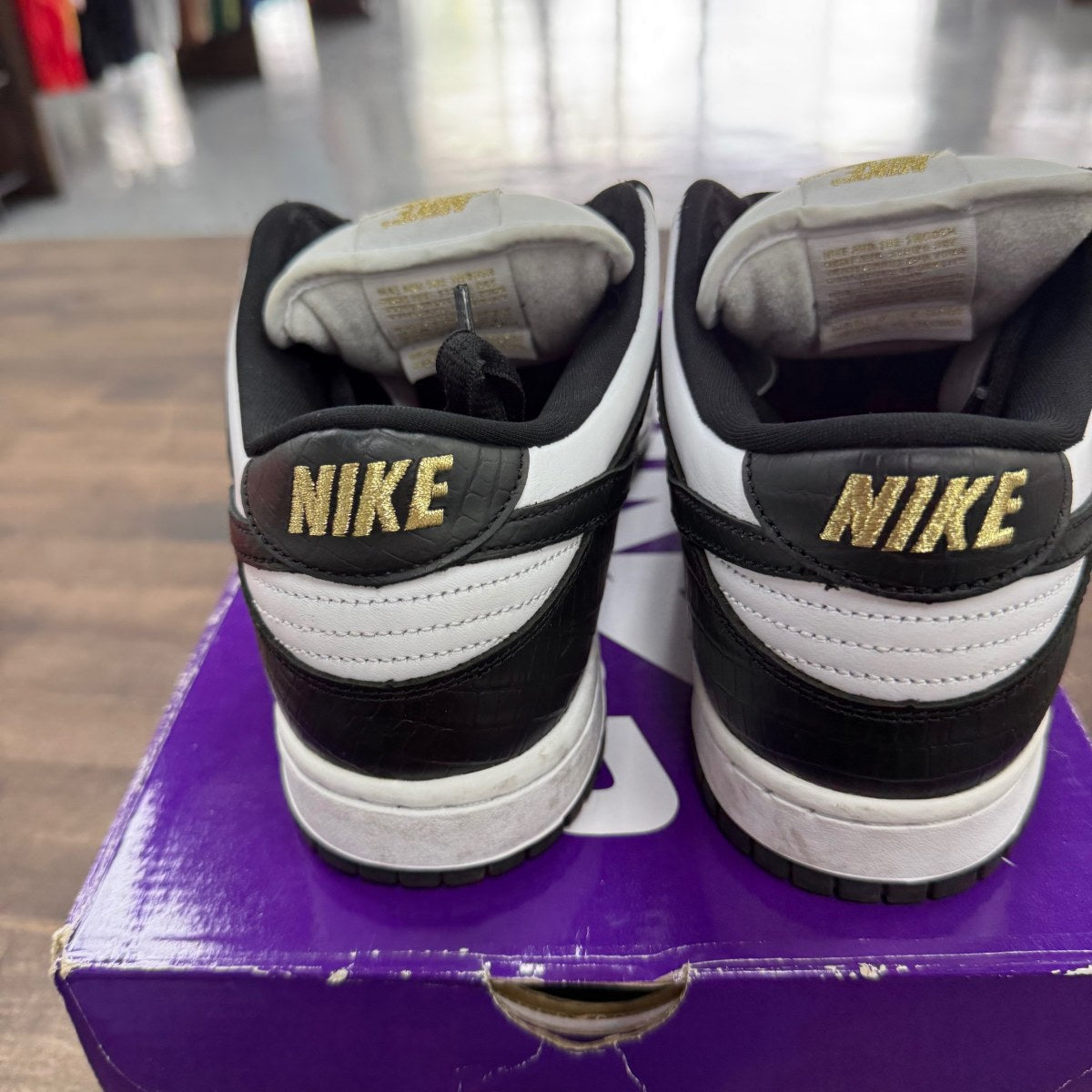 Nike SB Dunk Low Supreme Stars Black (2021) - Image 4
