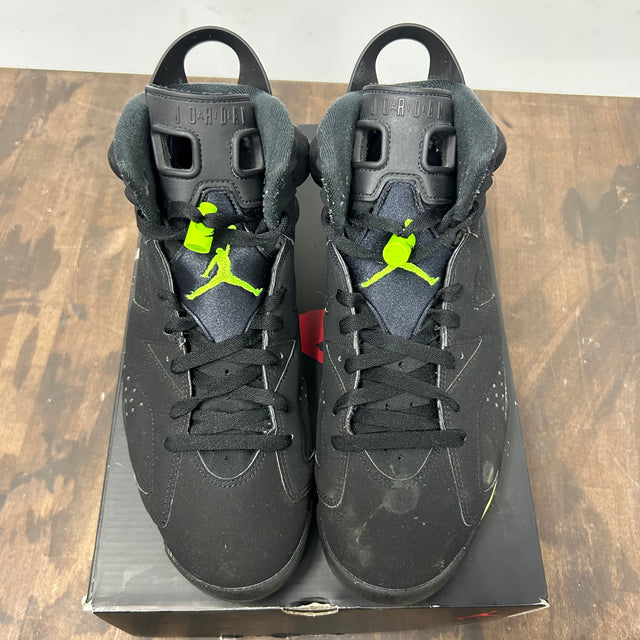 Electric Green Jordan 6 Retro (USED)