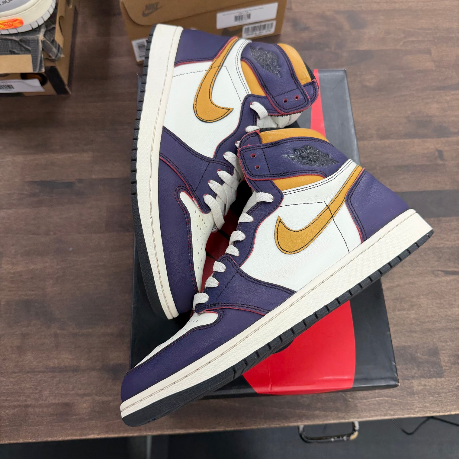 LA Chicago Jordan 1 Retro High OG Defiant SB (USED)