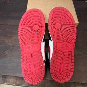 Jordan 1 Mid Very Berry (GS) Size 6.5Y (Pre-Owned) - Image 5