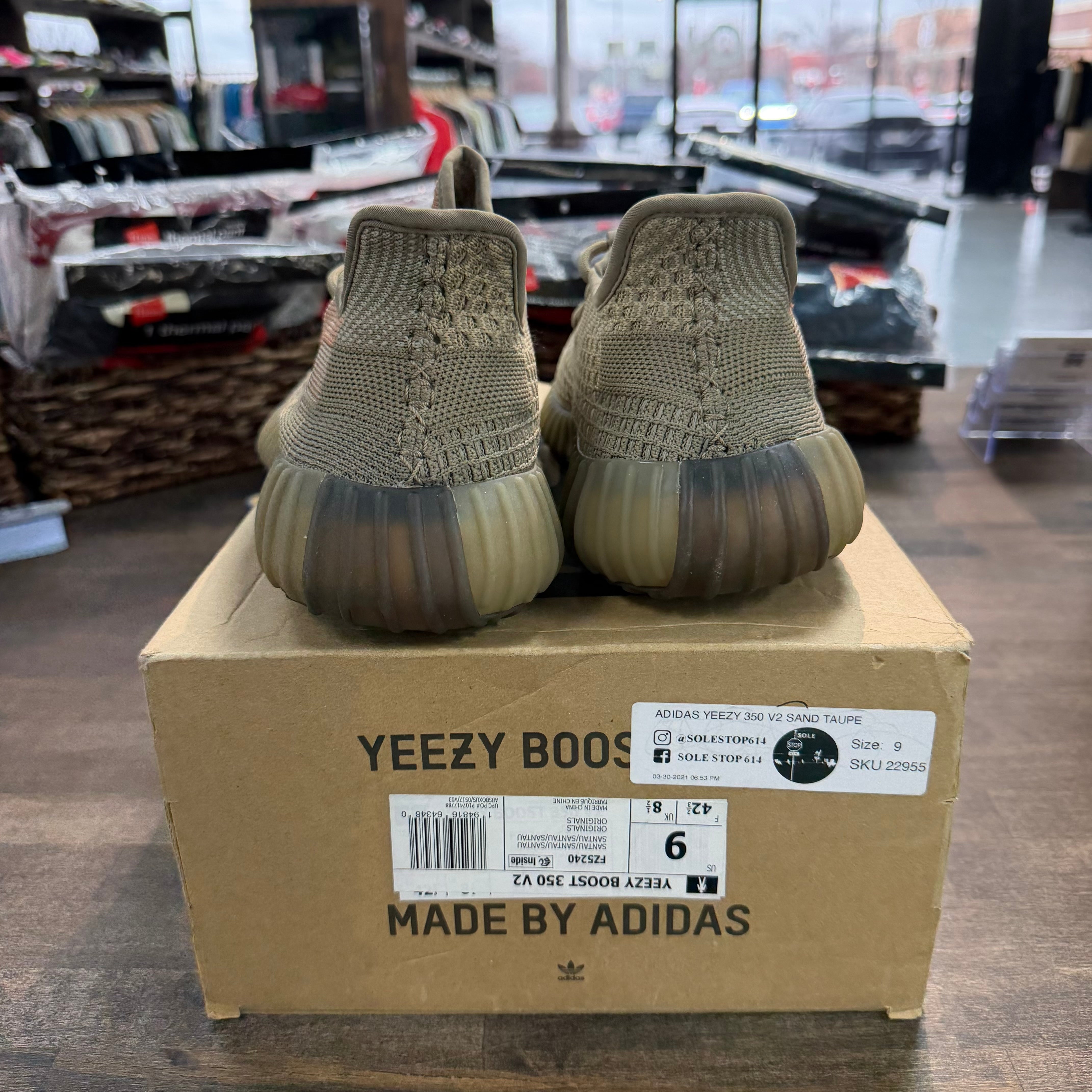adidas Yeezy Boost 350 V2 Sand Taupe Size 9 (Pre-Owned)