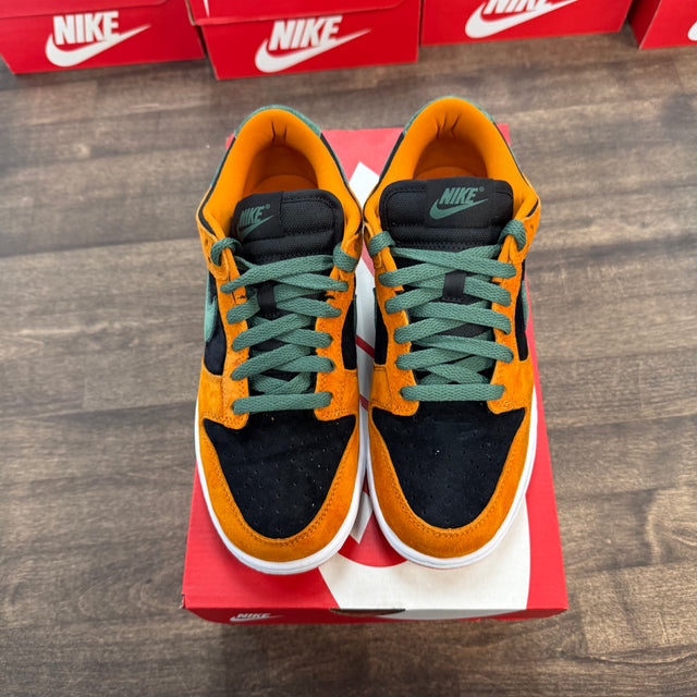 Nike Dunk Low Ceramic (US 6) (USED, Strong Smoke Smell)