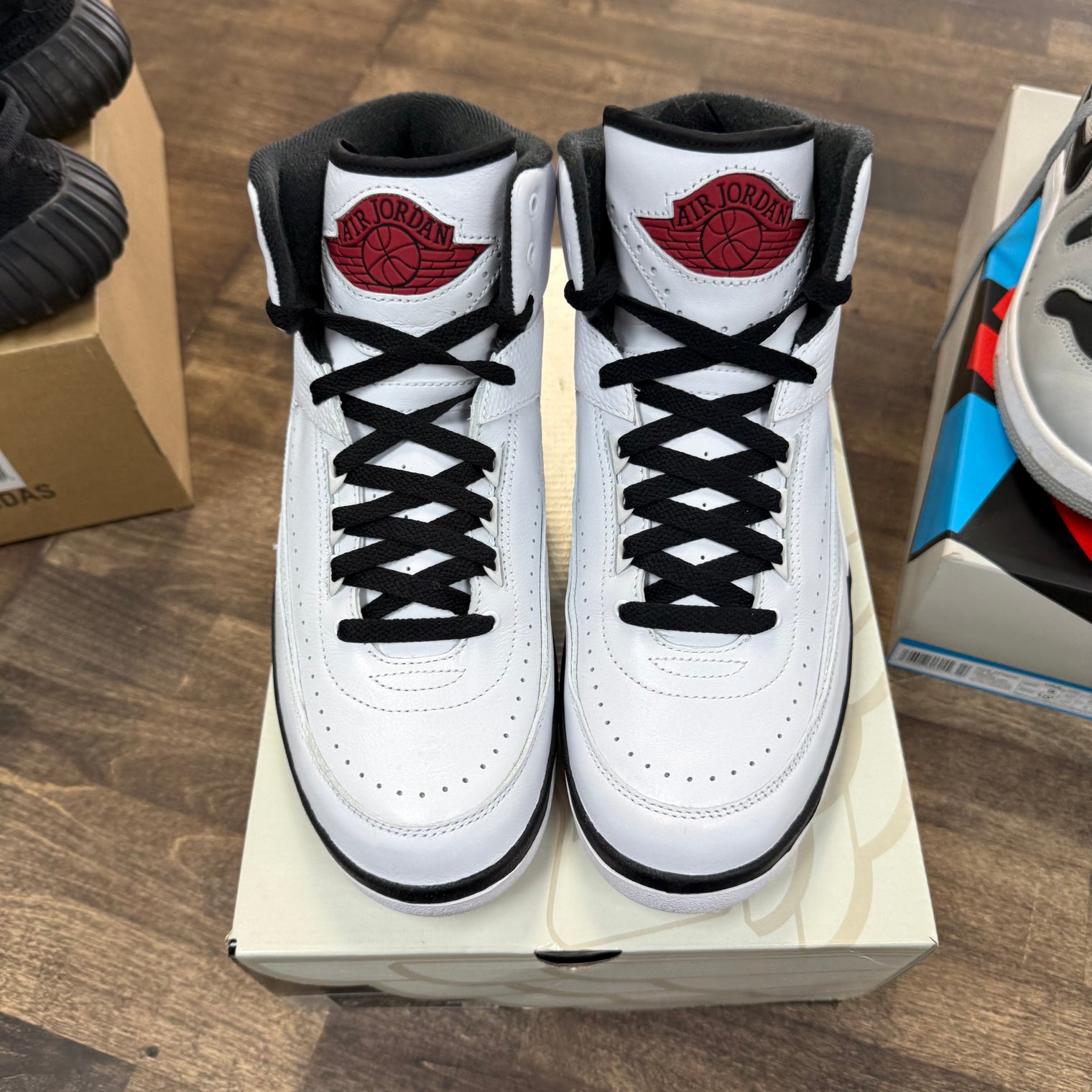 Chicago Jordan 2 Retro OG (2022) (USED)