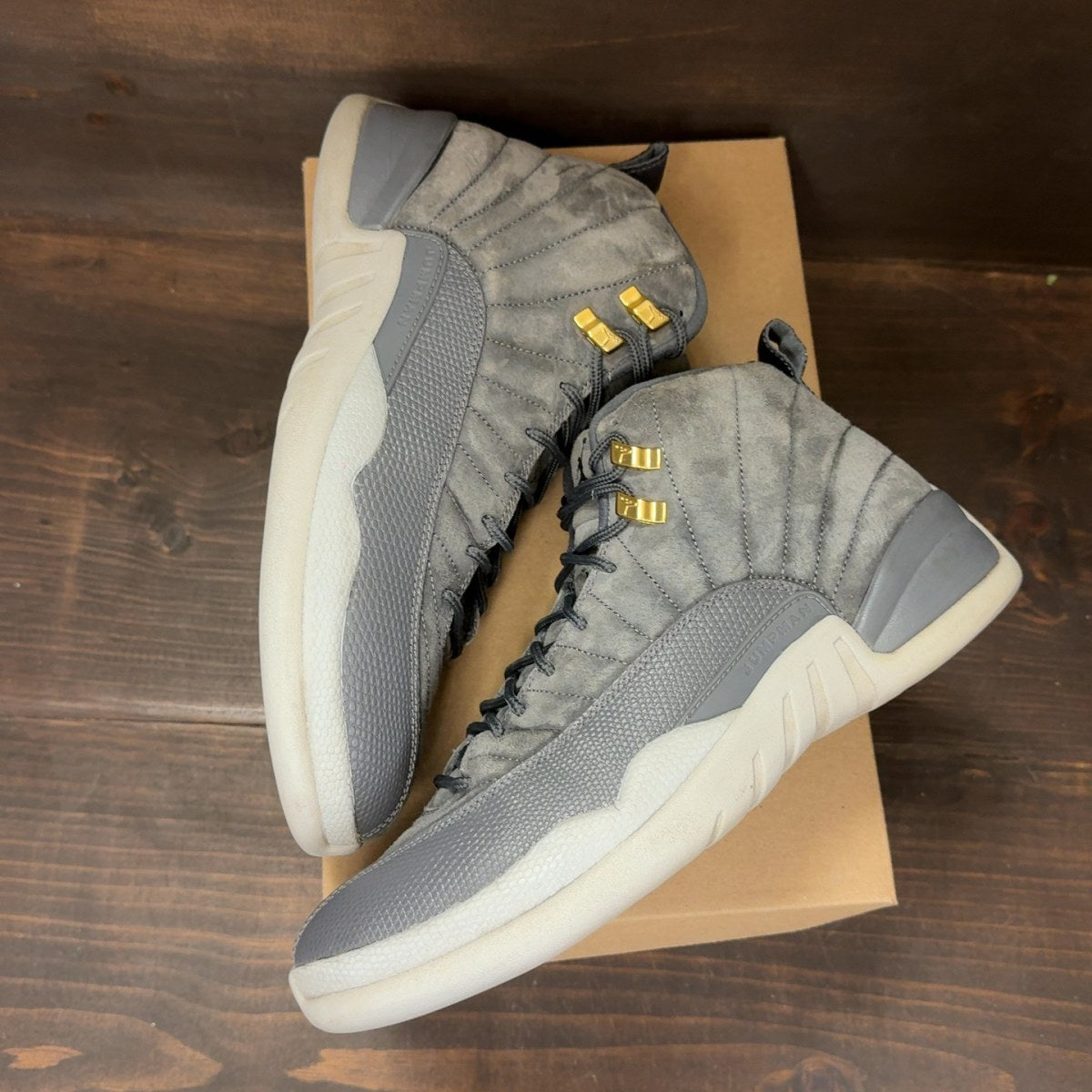Jordan 12 Retro Dark Grey Size 11 (Pre-Owned) - Image 2