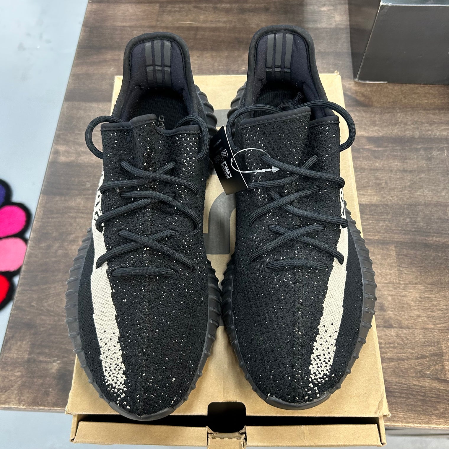 Oreo Yeezy 350 (USED)