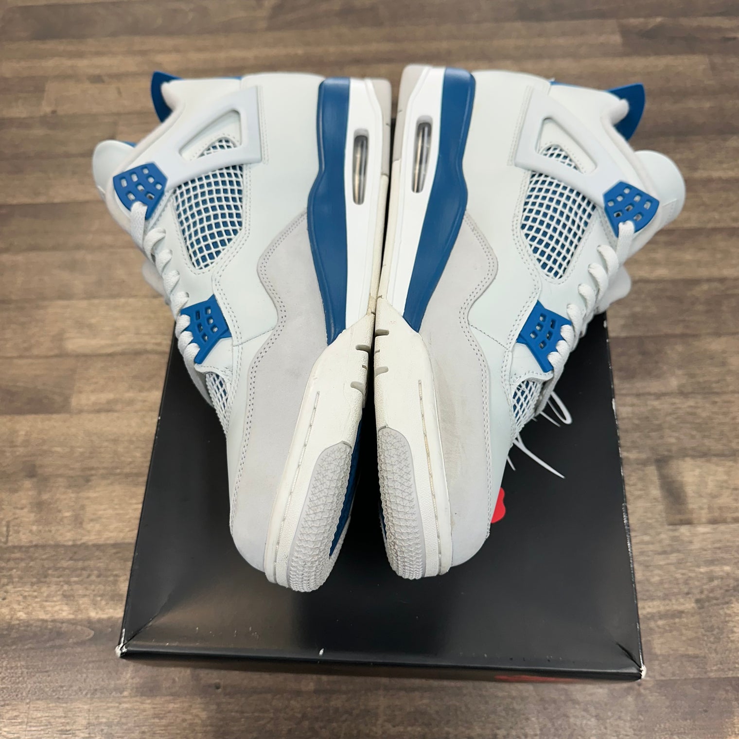 Military Blue Jordan 4 Retro 2024 (USED)