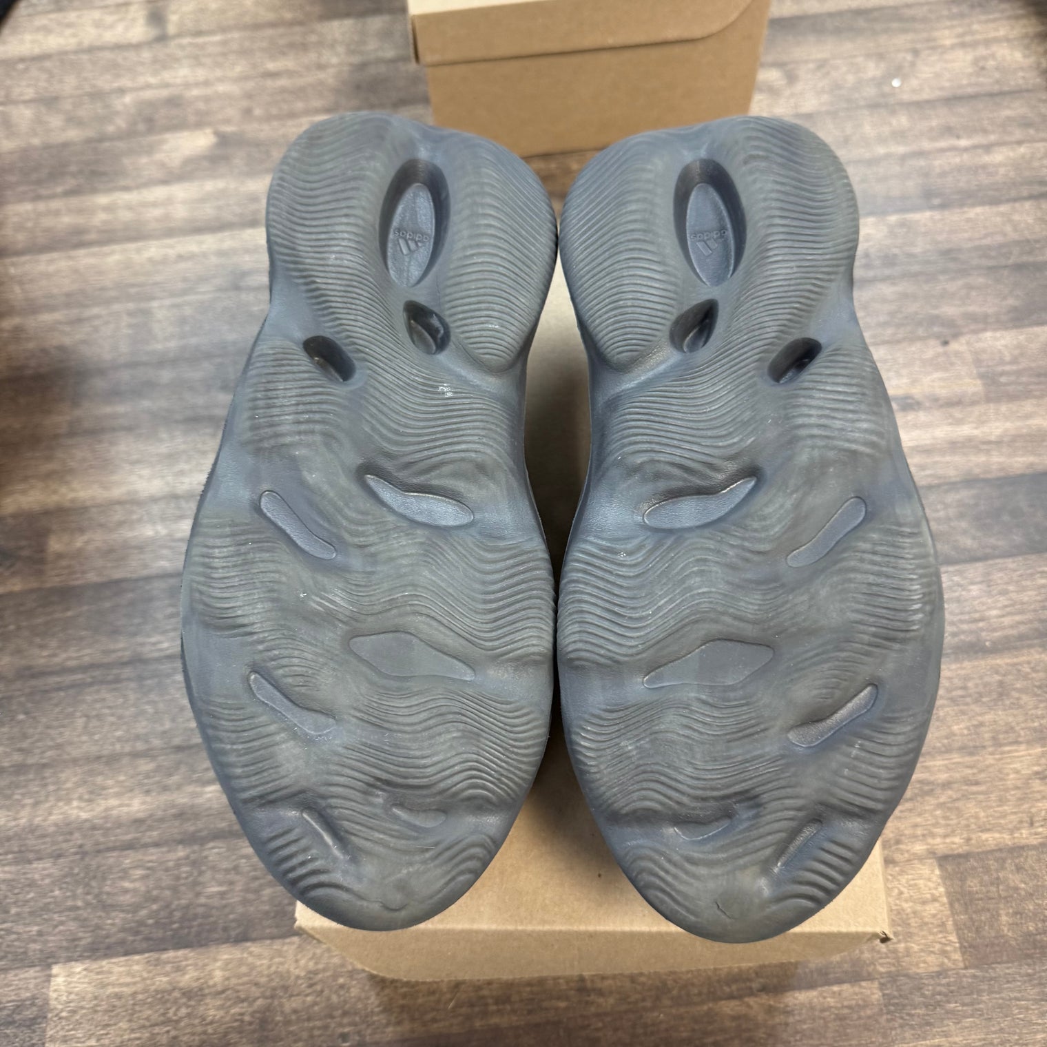 Onyx Yeezy Foam RNNR (USED, No Box)