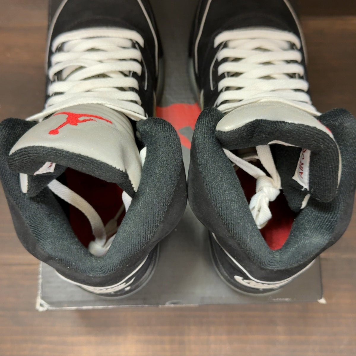 Jordan 5 Retro OG Black Metallic Reimagined (GS) Size 6Y (Pre-Owned) - Image 6