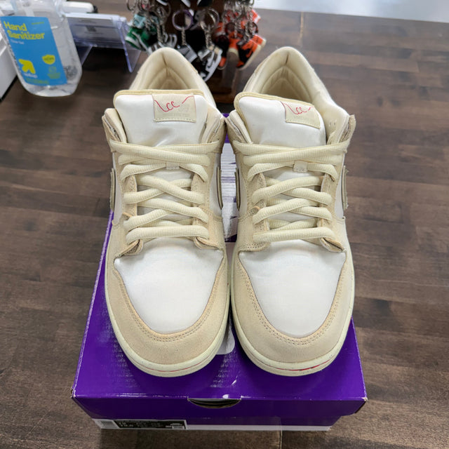 City of Love SB Dunk Low Light Bone (USED)