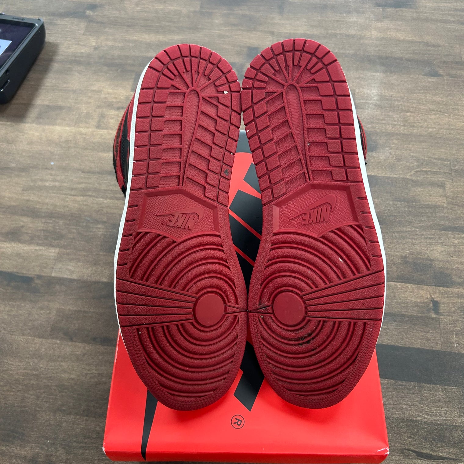 Banned Bred Jordan 1 High (USED, Replacement Box)