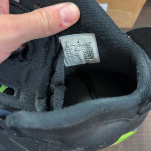 Jordan 6 Retro Electric Green Size 9 (Pre-Owned) - Image 7