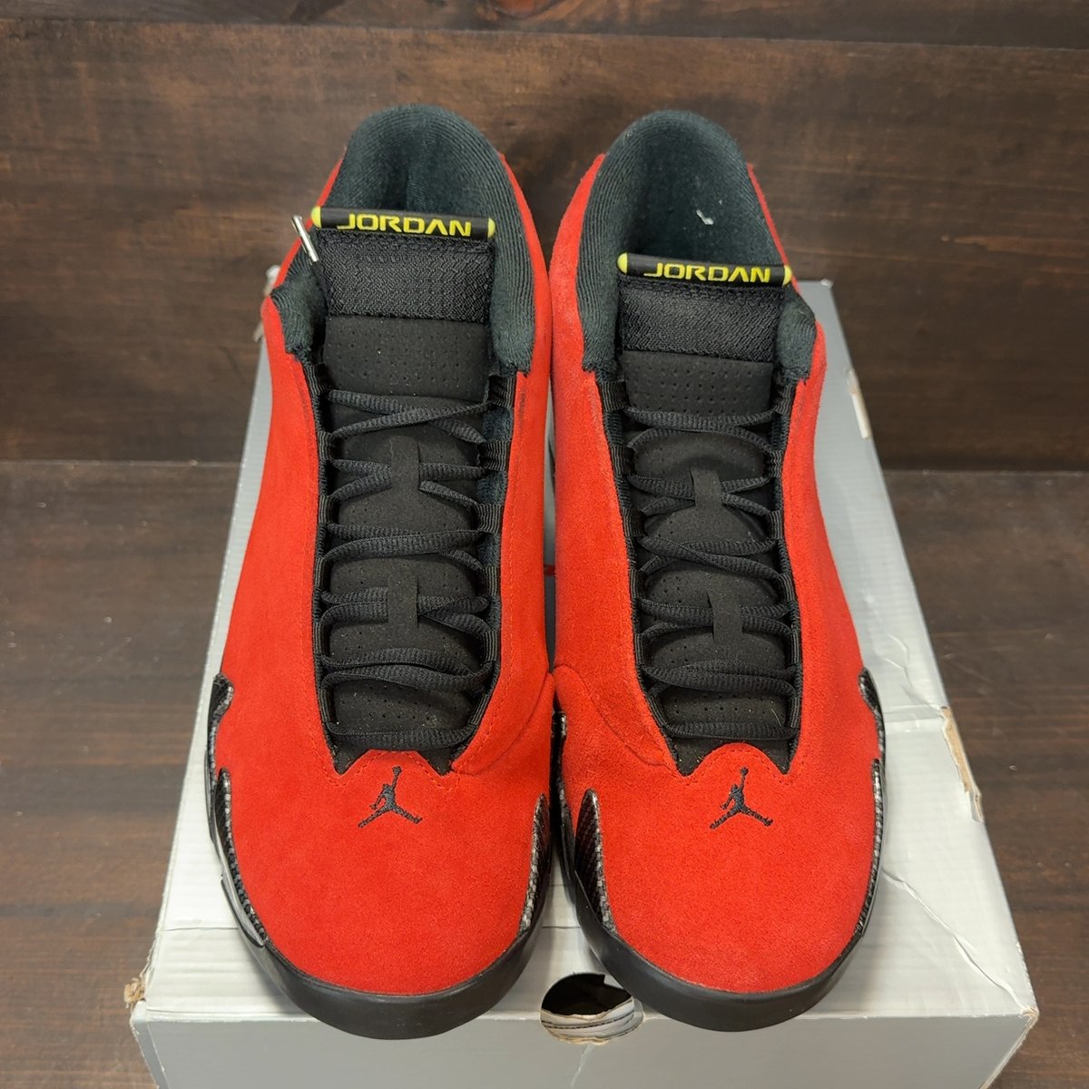Jordan 14 Retro Ferrari (2025) Size 13 (Pre-Owned) - tag