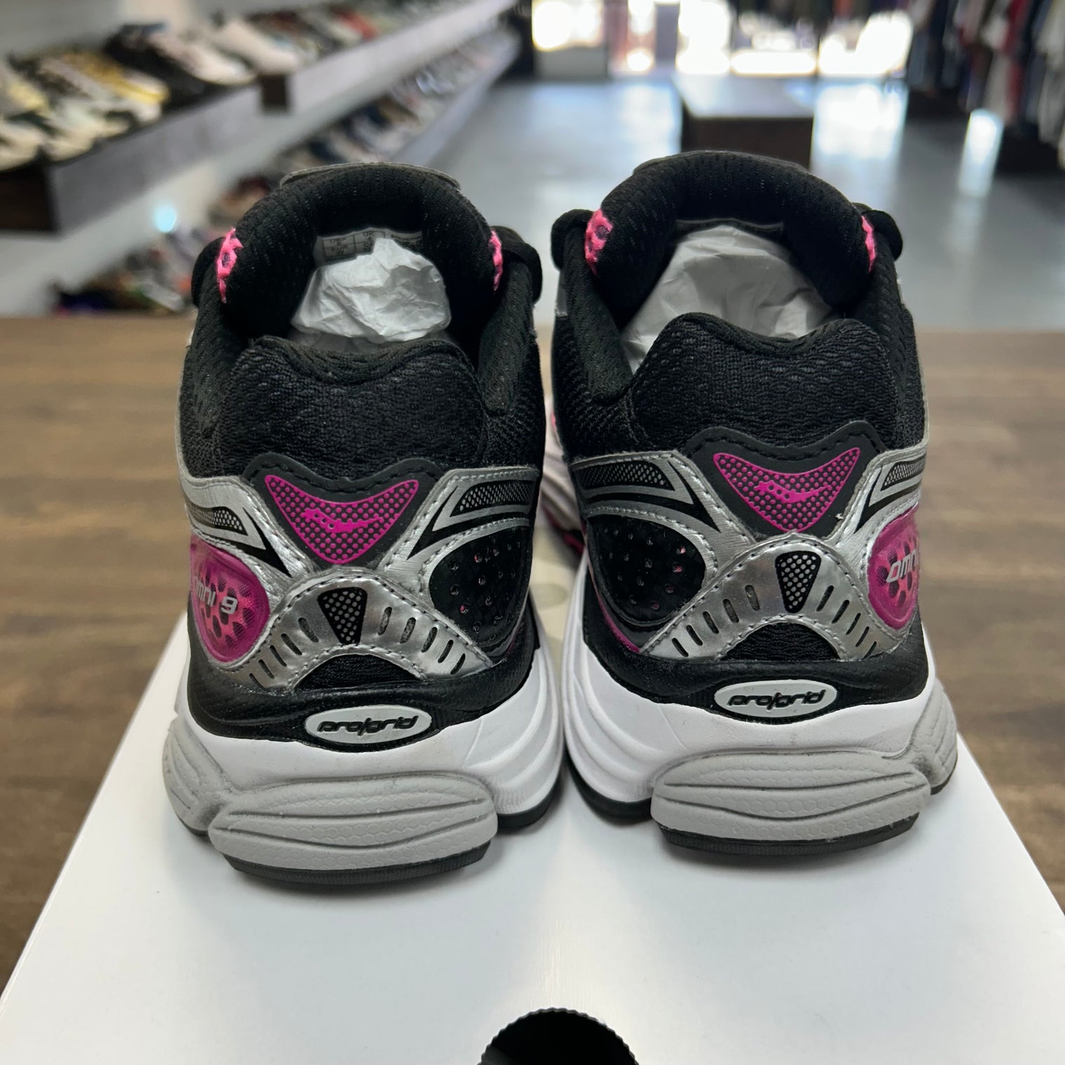 Saucony Omni 9 Progrid Pink Black (Used)