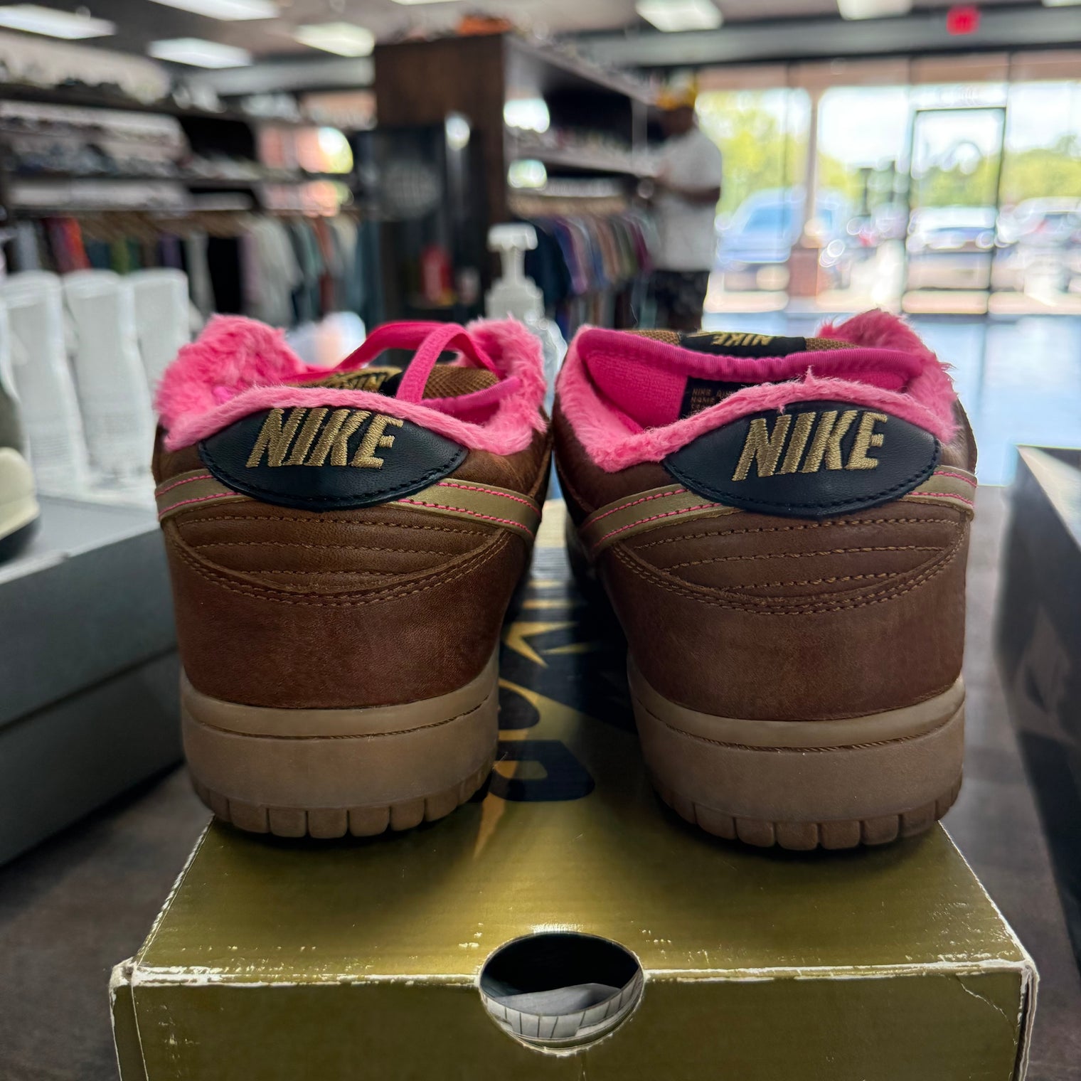 Gibson Guitar Case SB Dunk Low (USED)