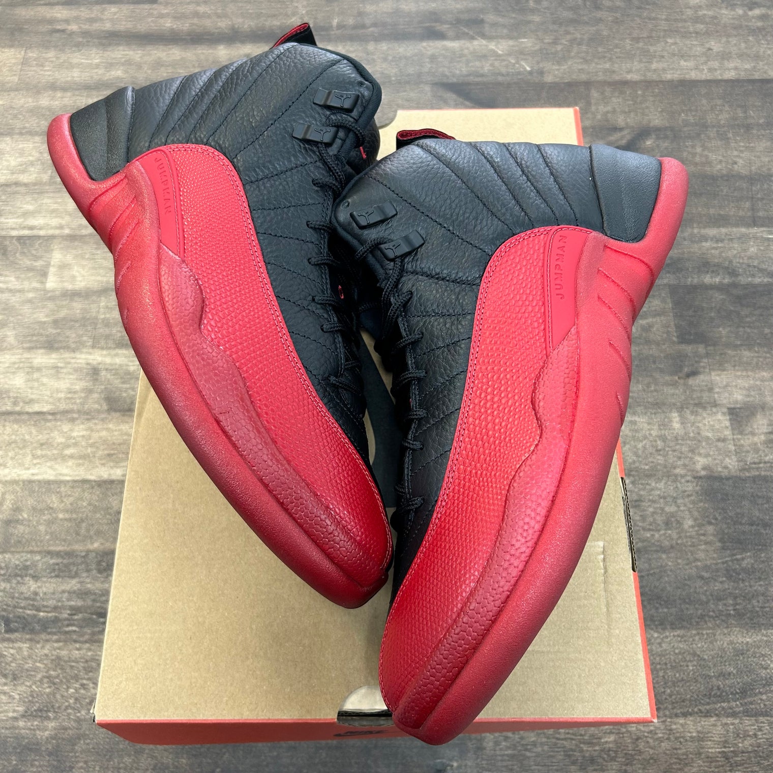 Flu Game Jordan 12 Retro (2025) (USED)