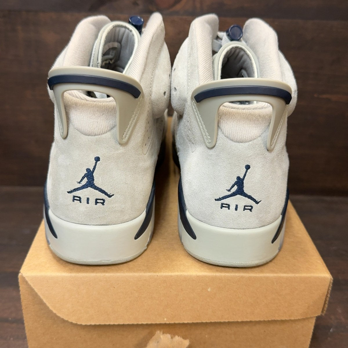 Jordan 6 Retro Georgetown (2022) Size 10.5 (Pre-Owned) - Image 5