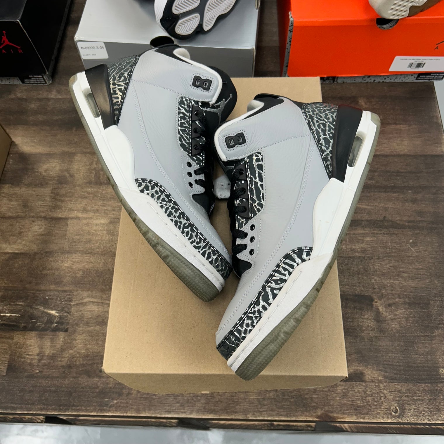 Wolf Grey Jordan 3 Retro (USED, No Box)