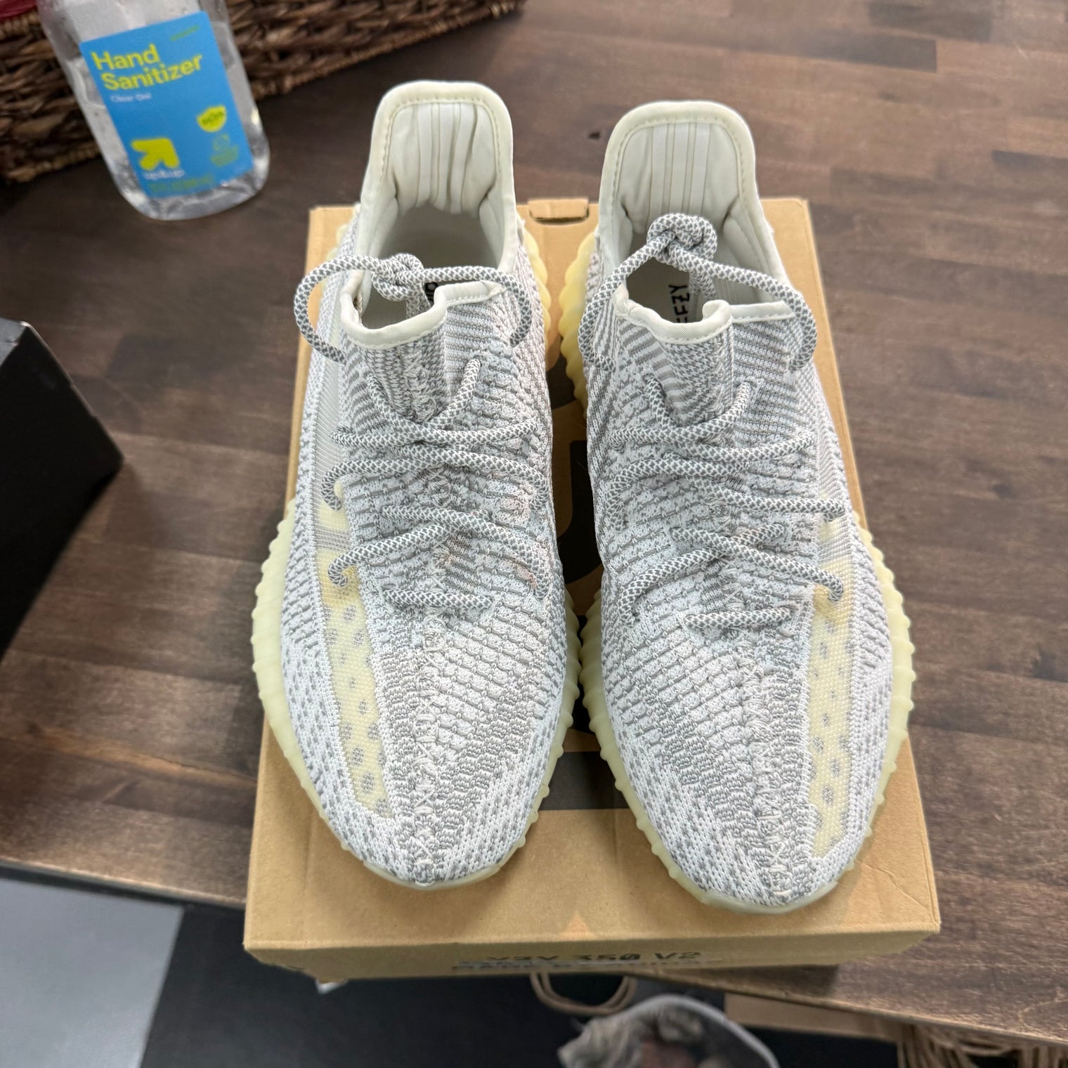Static adidas Yeezy 350 V2 (Non-Reflective) (USED)