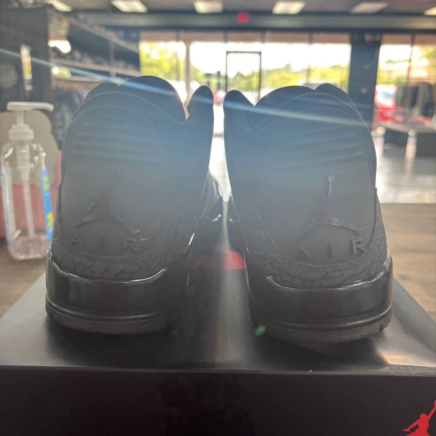 Black Cat Jordan 3 Retro (Lightly Worn)