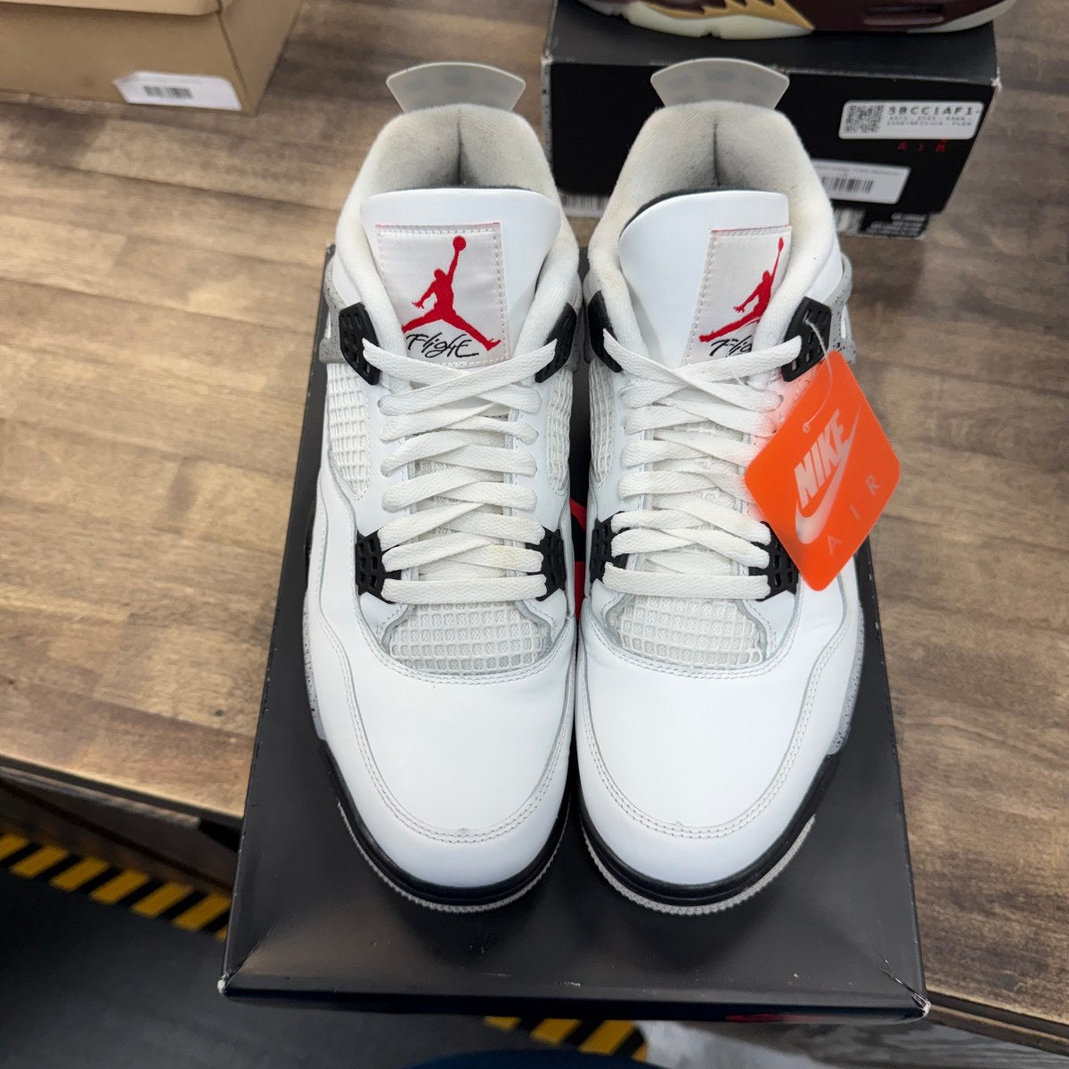 Jordan 4 Retro White Cement (2025) Size 11 (Pre-Owned)