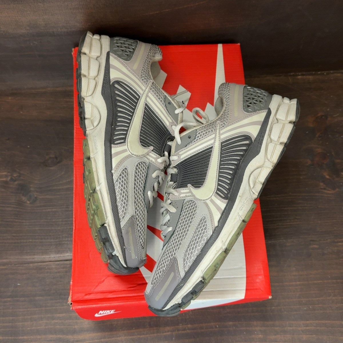 Nike Zoom Vomero 5 Cobblestone Flat Pewter (Women's) - Image 2