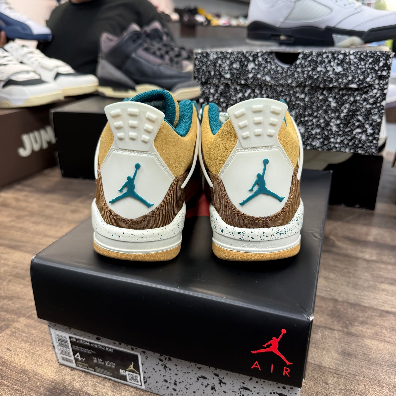 Cacao Wow Jordan 4 (GS) (USED)
