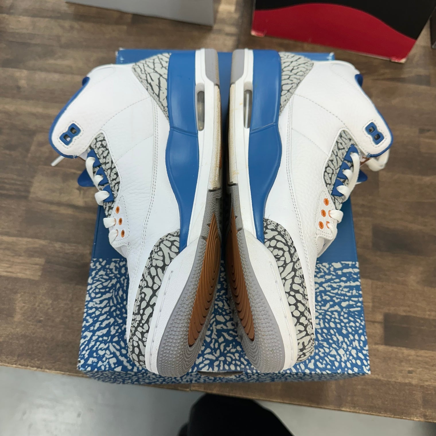 Wizards Jordan 3 Retro (USED)